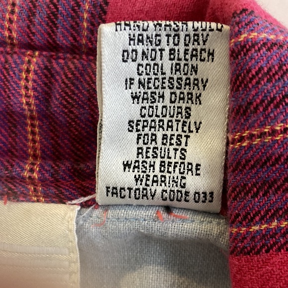 Casey & Max Top Women Size M Embroidered Top w Flannel Sleeves & Collar - Picture 8 of 8